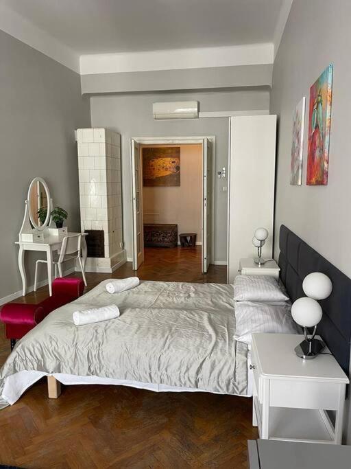 Florianska Grand Apartment 2 Краков Экстерьер фото