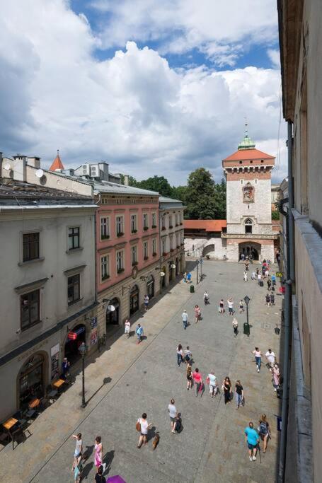 Florianska Grand Apartment 2 Краков Экстерьер фото