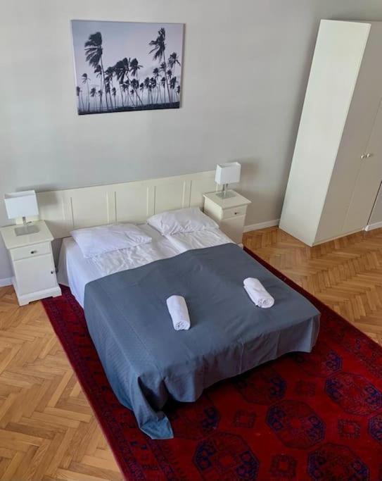 Florianska Grand Apartment 2 Краков Экстерьер фото