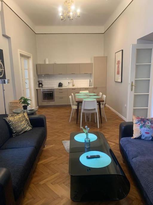 Florianska Grand Apartment 2 Краков Экстерьер фото