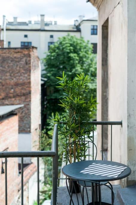 Florianska Grand Apartment 2 Краков Экстерьер фото